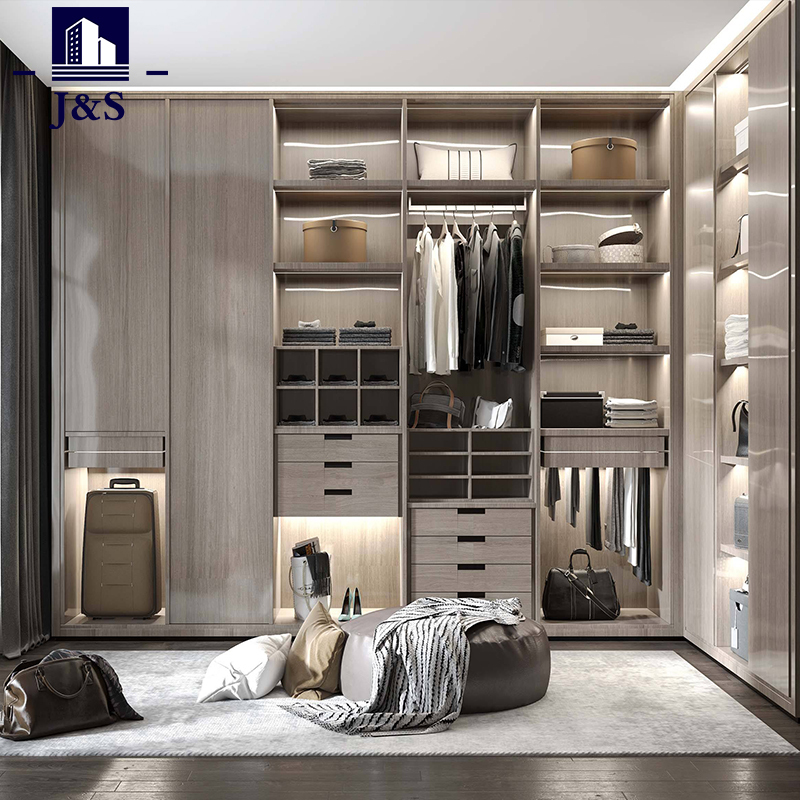 Anong mga isyu ang kailangang isaalang-alang para sa layout ng wardrobe?