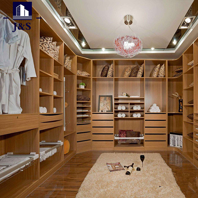 Elegant Modern Built in Closet Walk in Closet